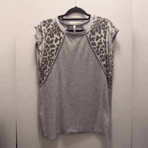 Women's Grey Leopard Shirt size M
